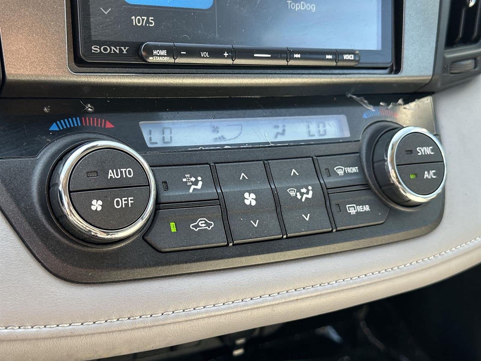 Thumbnail: 2017 Toyota RAV4 - 26