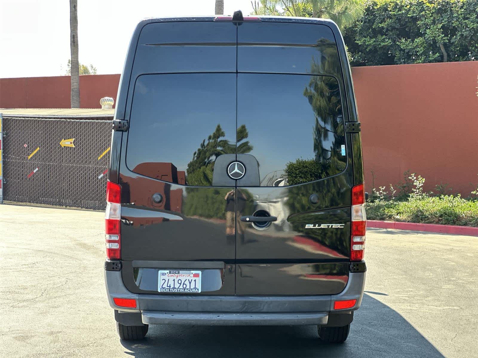 Thumbnail: 2015 Mercedes-Benz Sprinter - 5