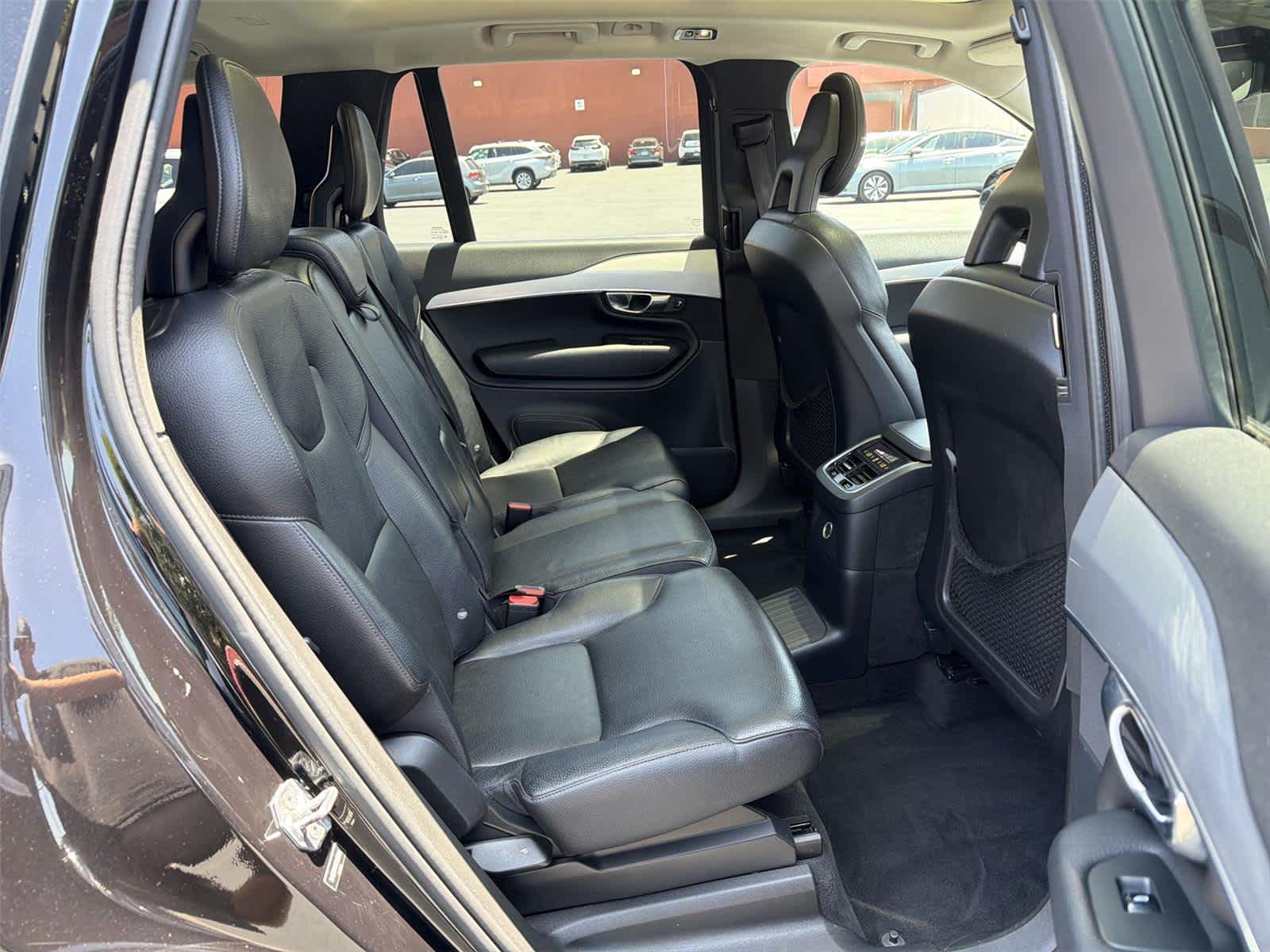 Thumbnail: 2016 Volvo XC90 - 14