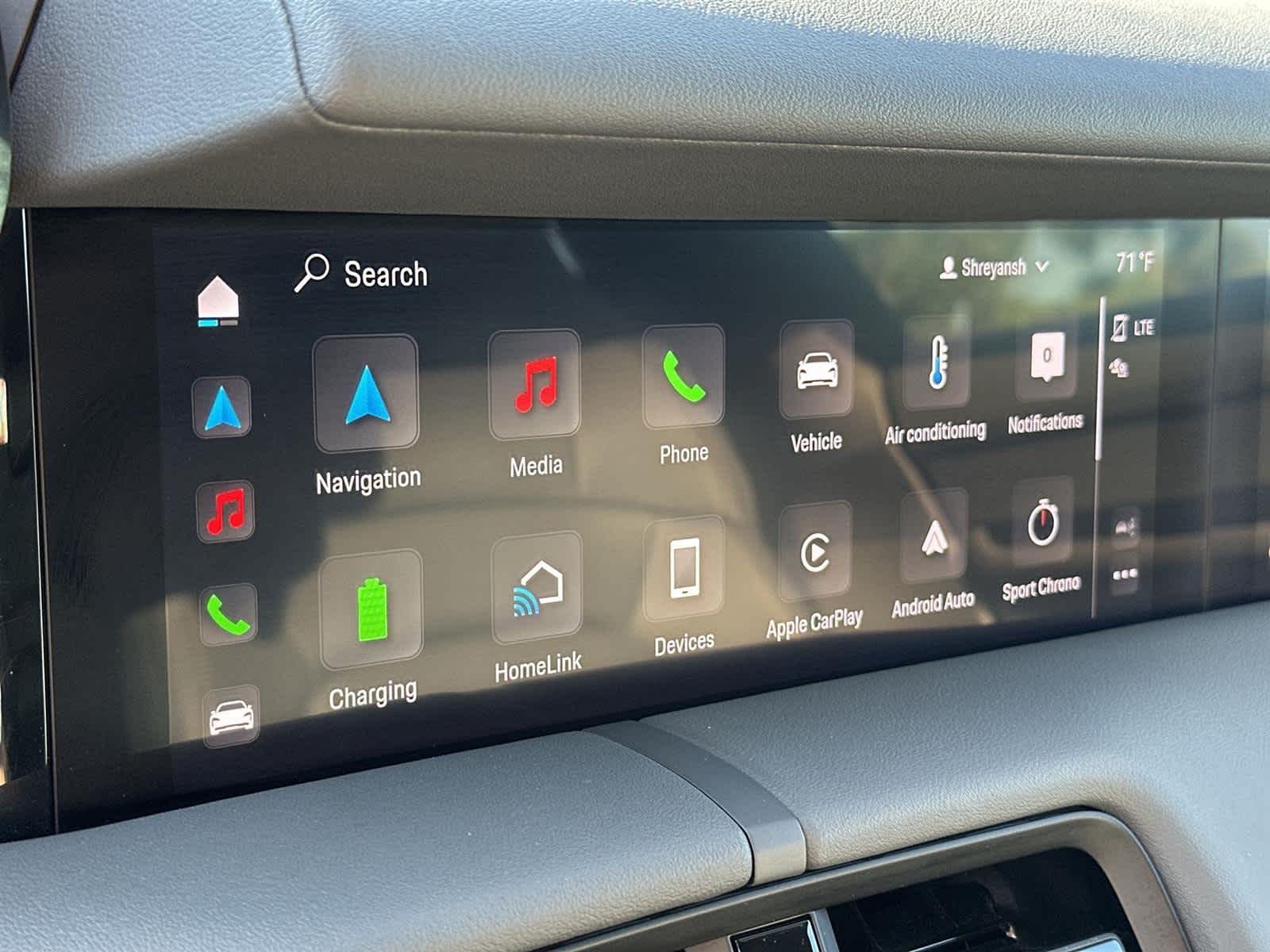 Thumbnail: 2023 Porsche Taycan - 29