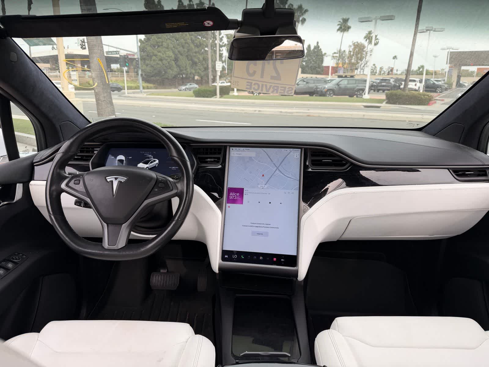 Thumbnail: 2018 Tesla Model X - 17