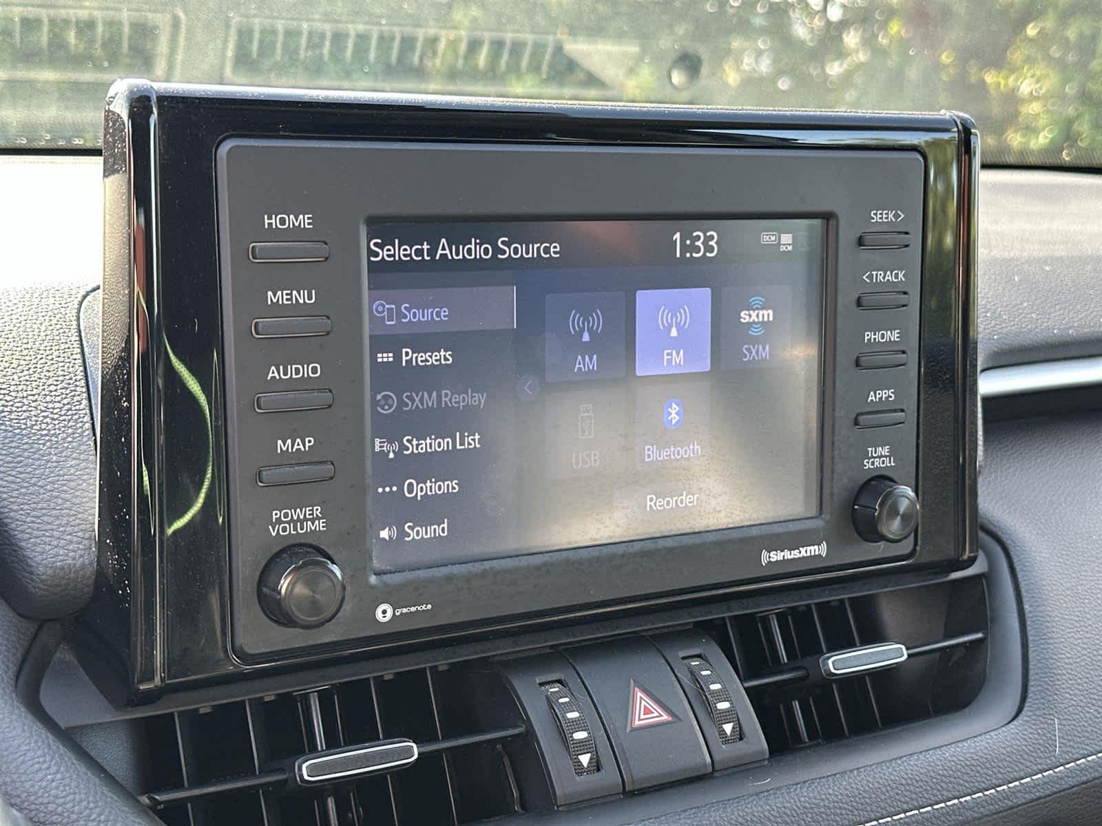 Thumbnail: 2022 Toyota RAV4 - 17