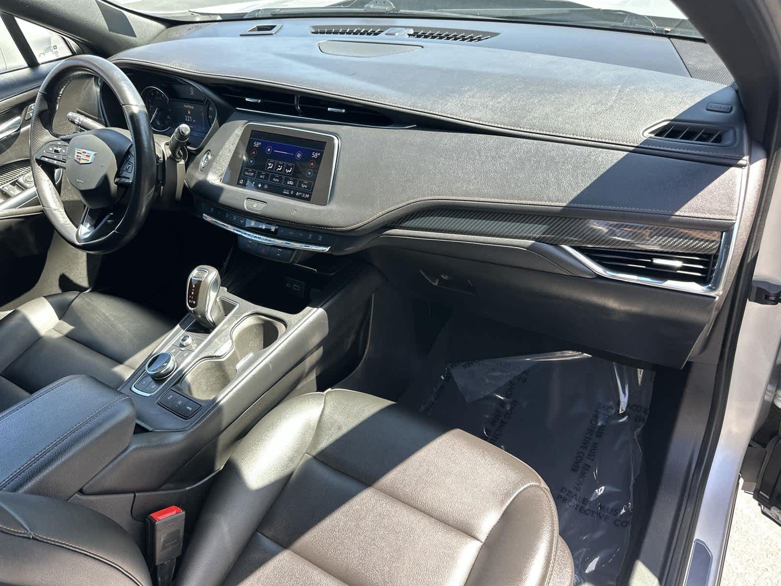 Thumbnail: 2019 Cadillac XT4 - 12
