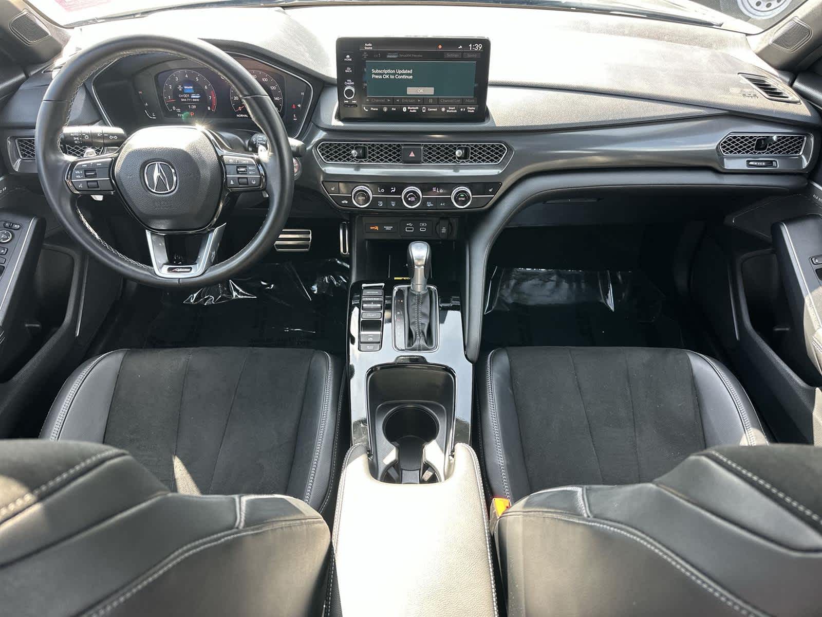 Thumbnail: 2023 Acura Integra - 10