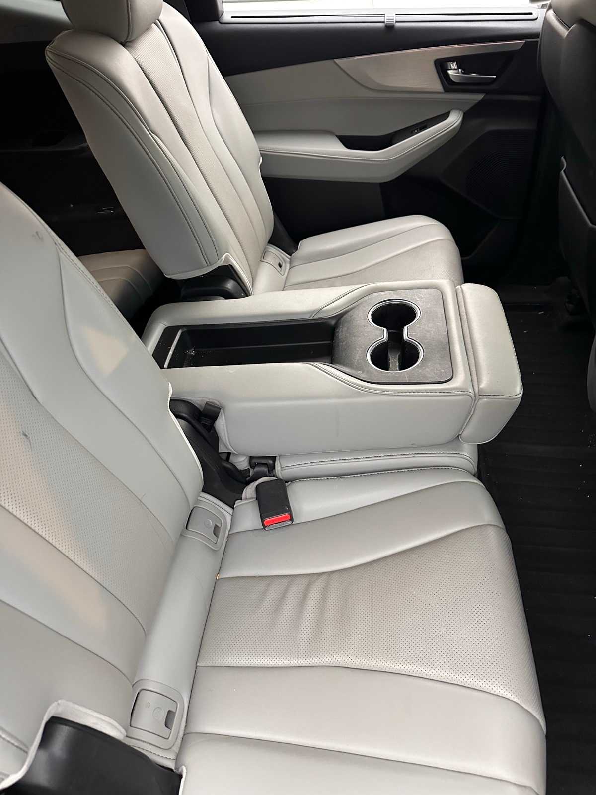 Thumbnail: 2023 Acura MDX - 14