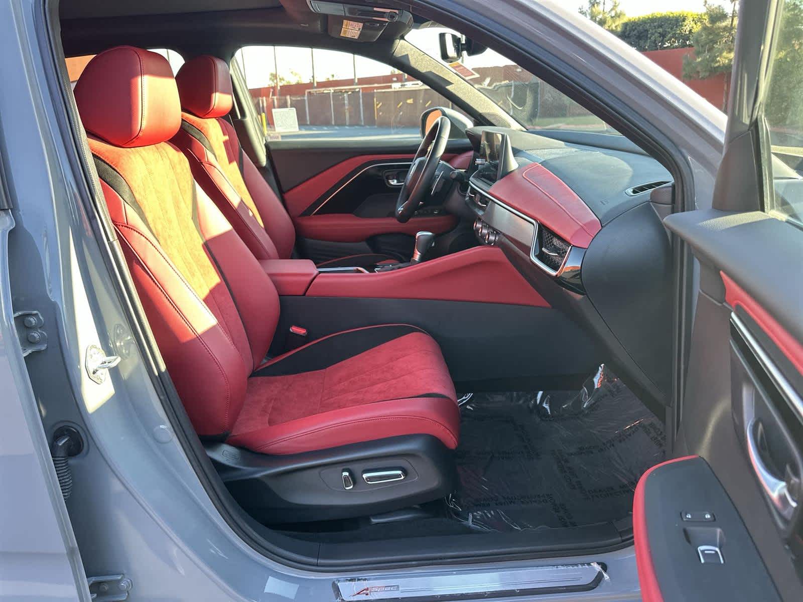 Thumbnail: 2025 Acura ADX - 14