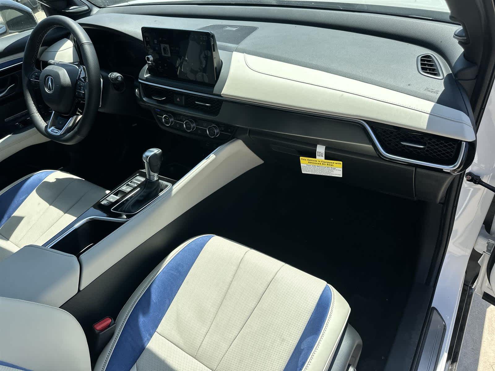 Thumbnail: 2025 Acura ADX - 12