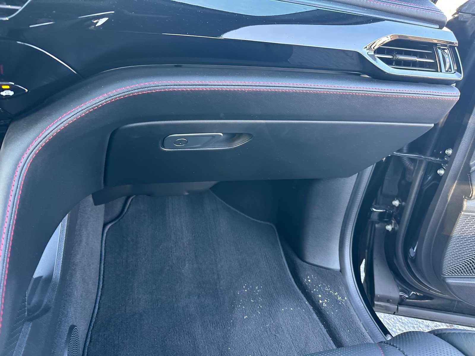 Thumbnail: 2022 Acura MDX - 22