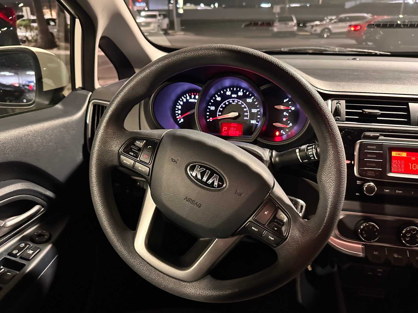 Thumbnail: 2016 Kia Rio - 17