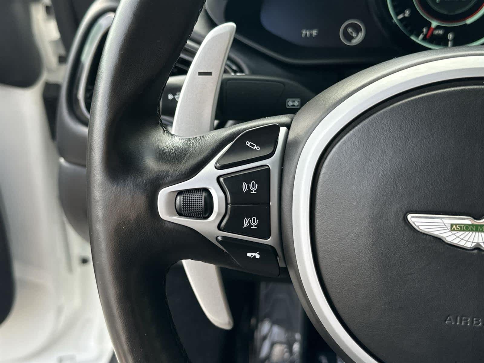 Thumbnail: 2022 Aston Martin Vantage - 23