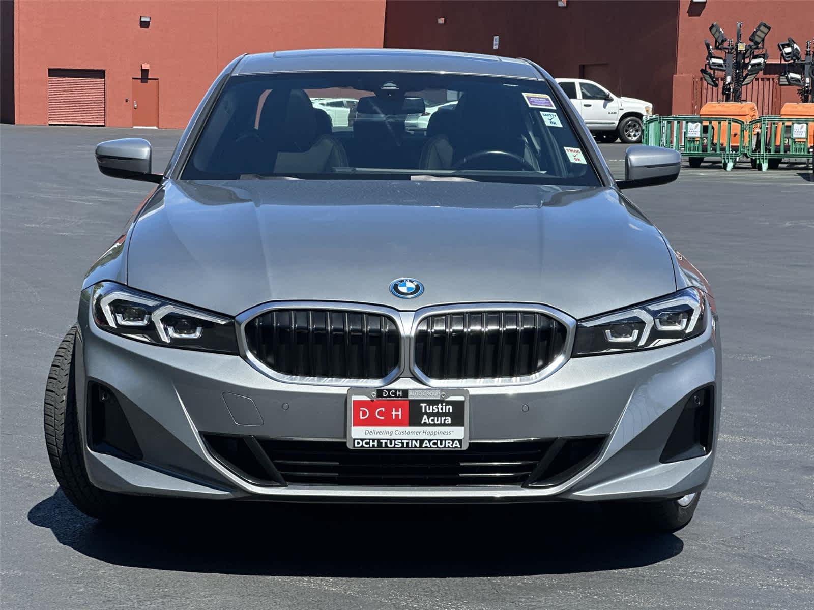 Thumbnail: 2024 BMW 3 Series - 6