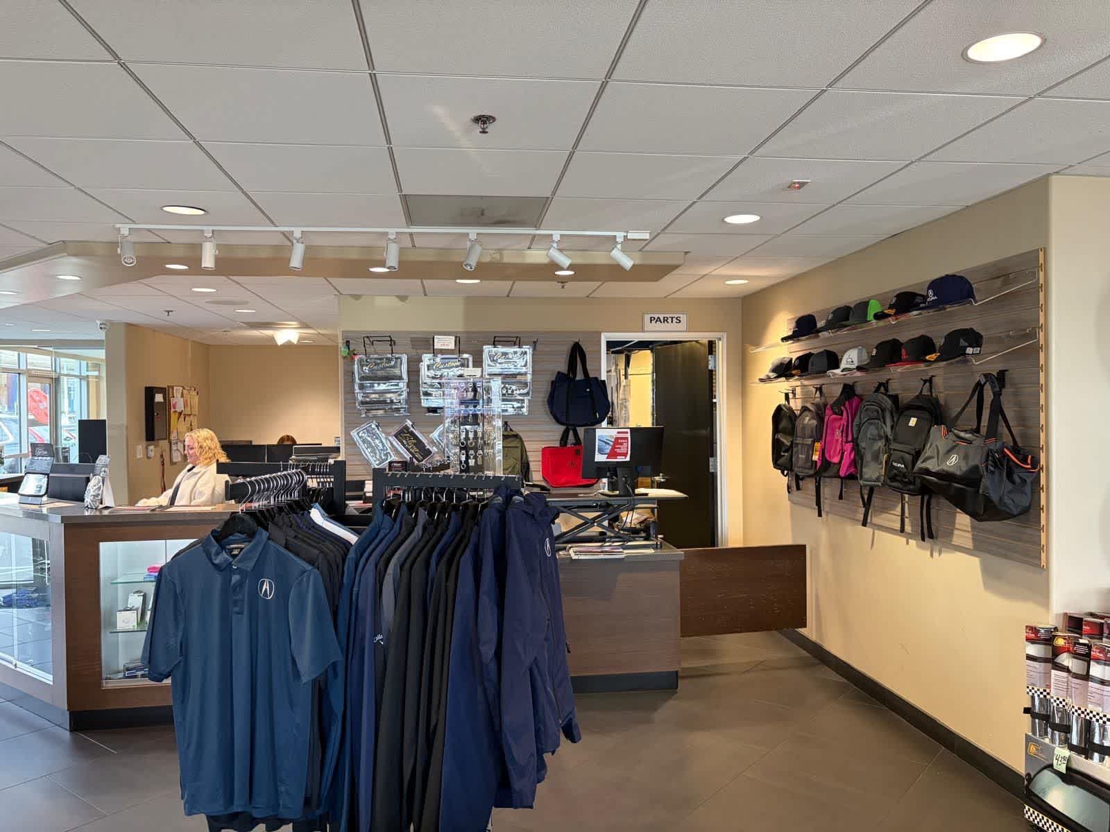 Thumbnail: 2018 Chevrolet Volt - 24