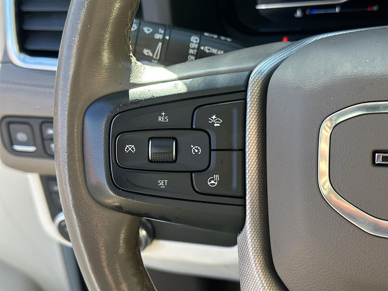 Thumbnail: 2022 GMC Yukon - 24