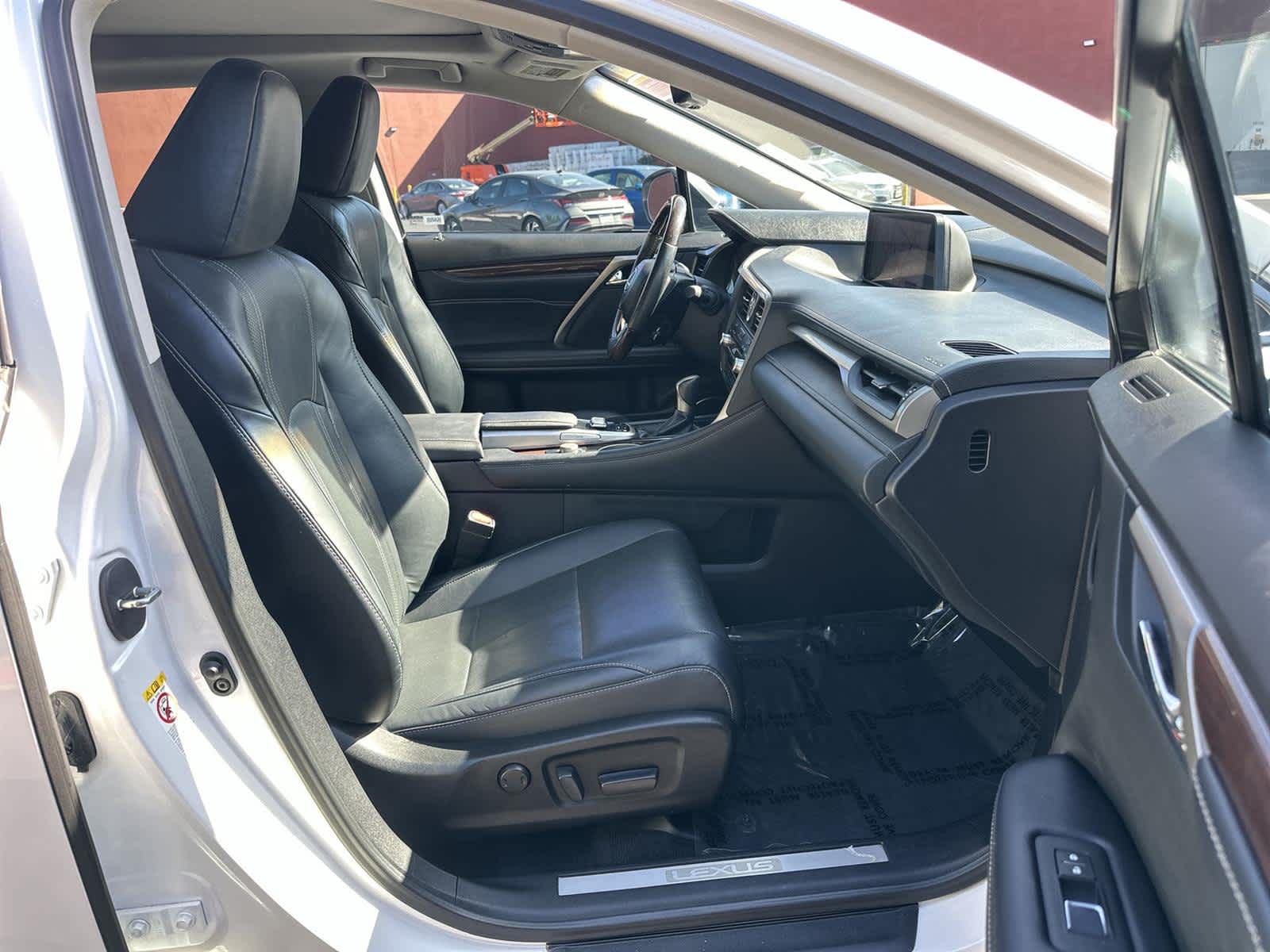 Thumbnail: 2016 Lexus RX - 14