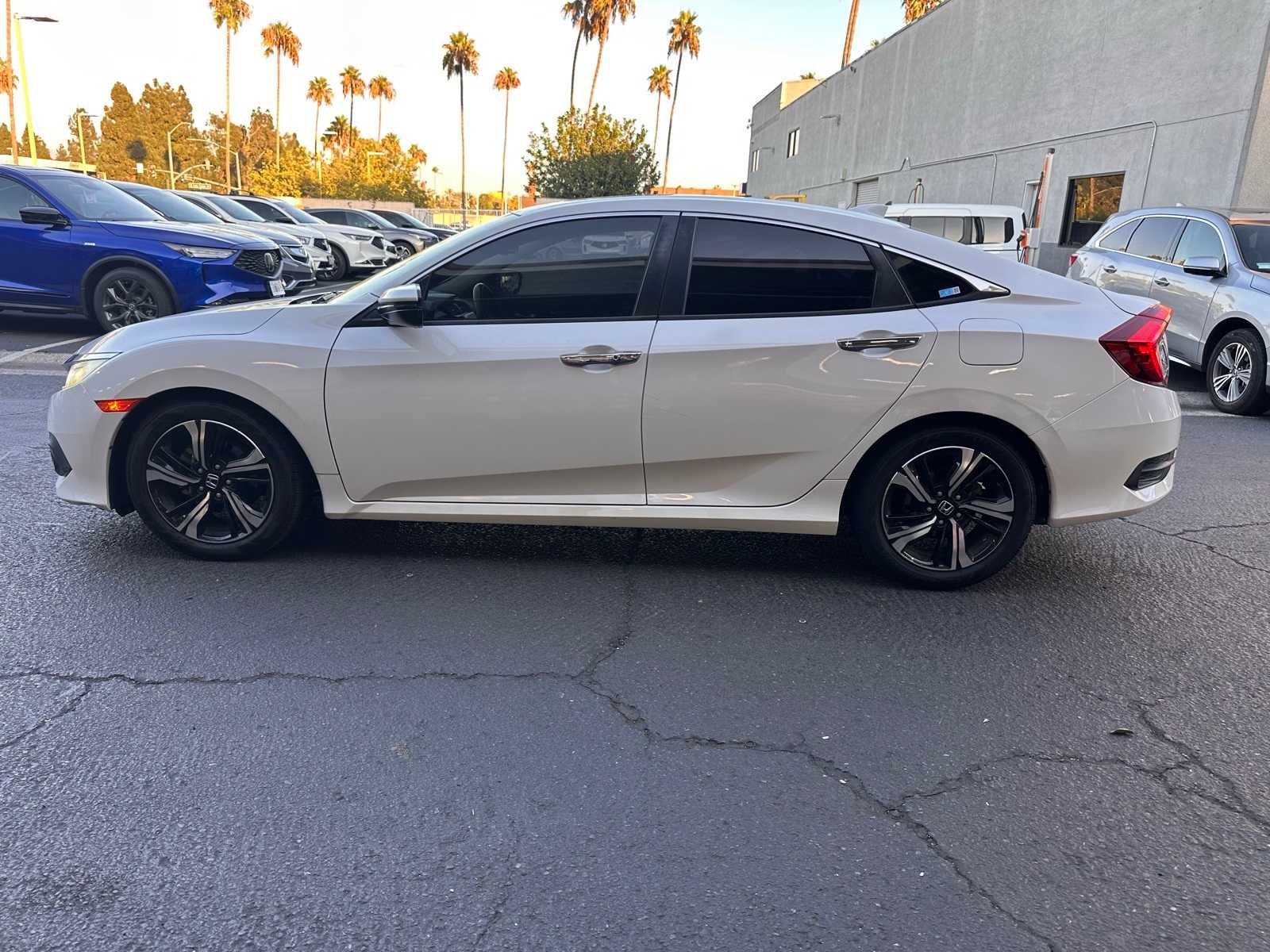 Thumbnail: 2017 Honda Civic - 2