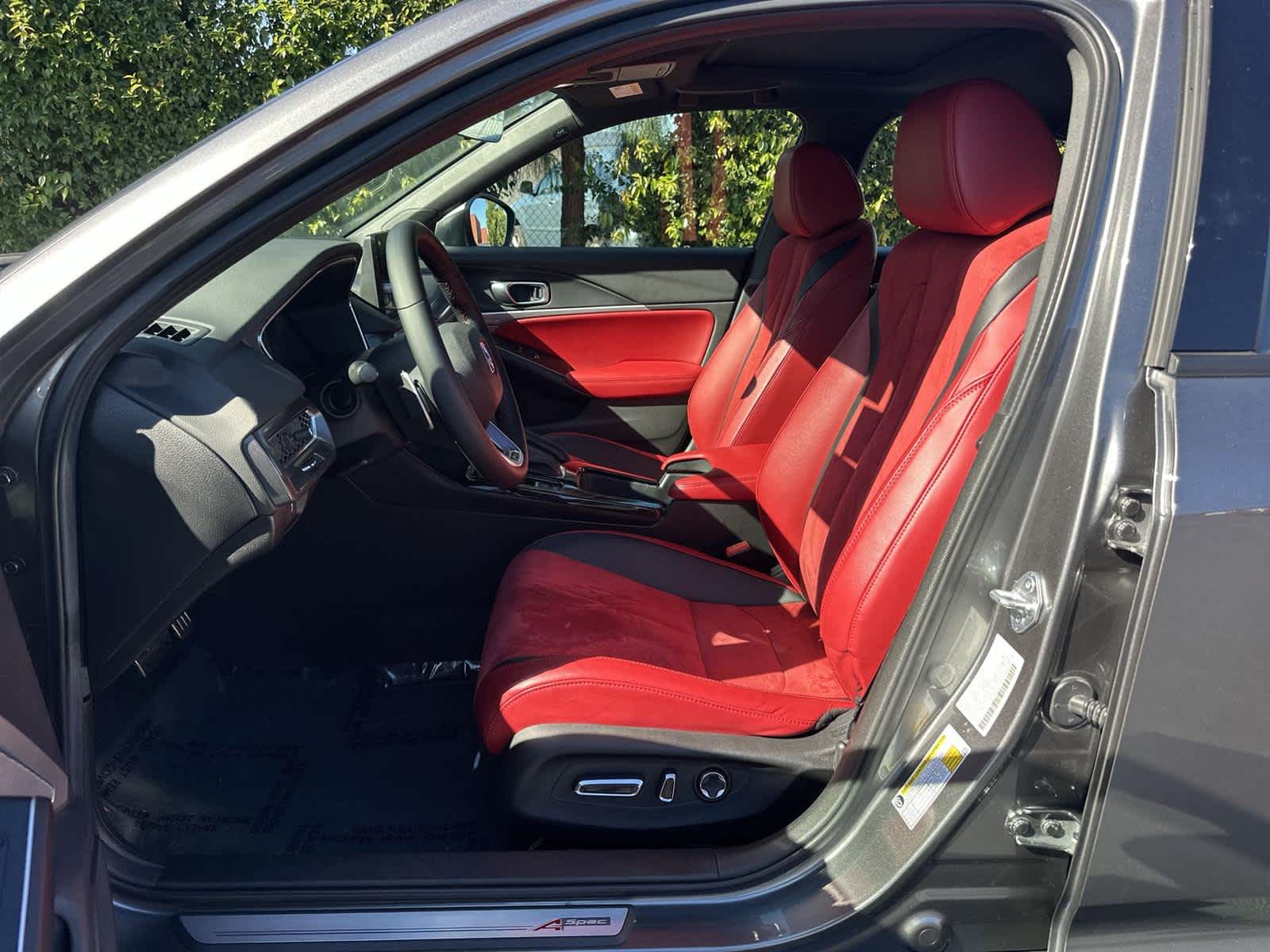 Thumbnail: 2024 Acura Integra - 11