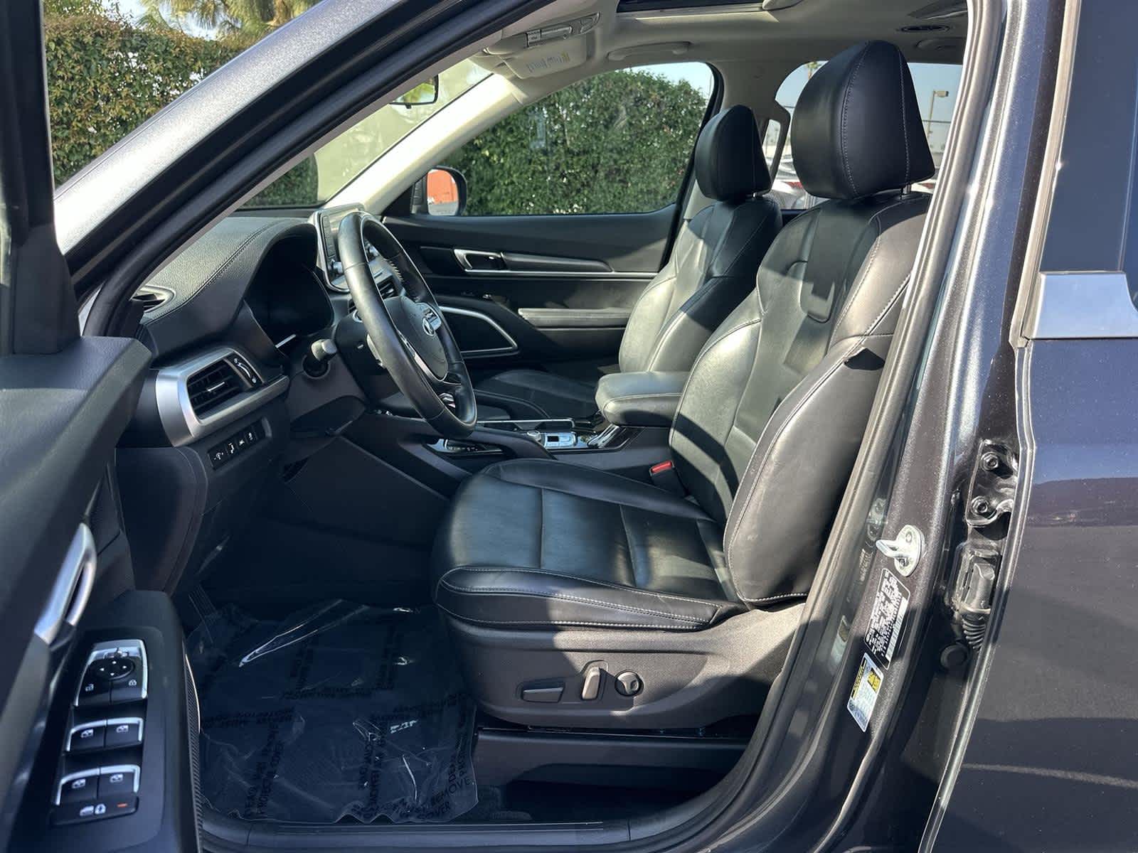 Thumbnail: 2020 Kia Telluride - 11