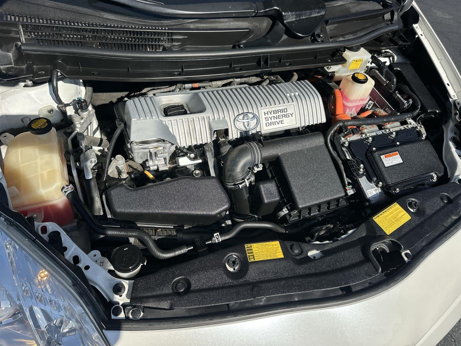 Thumbnail: 2013 Toyota Prius - 9