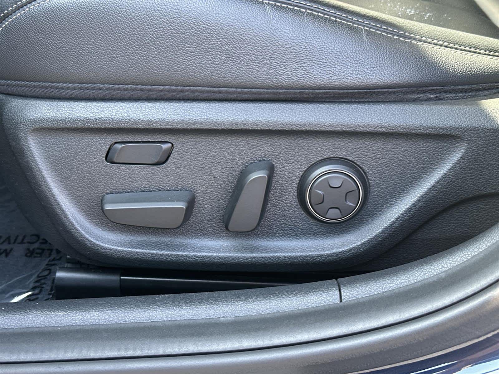 Thumbnail: 2019 Genesis G70 - 22