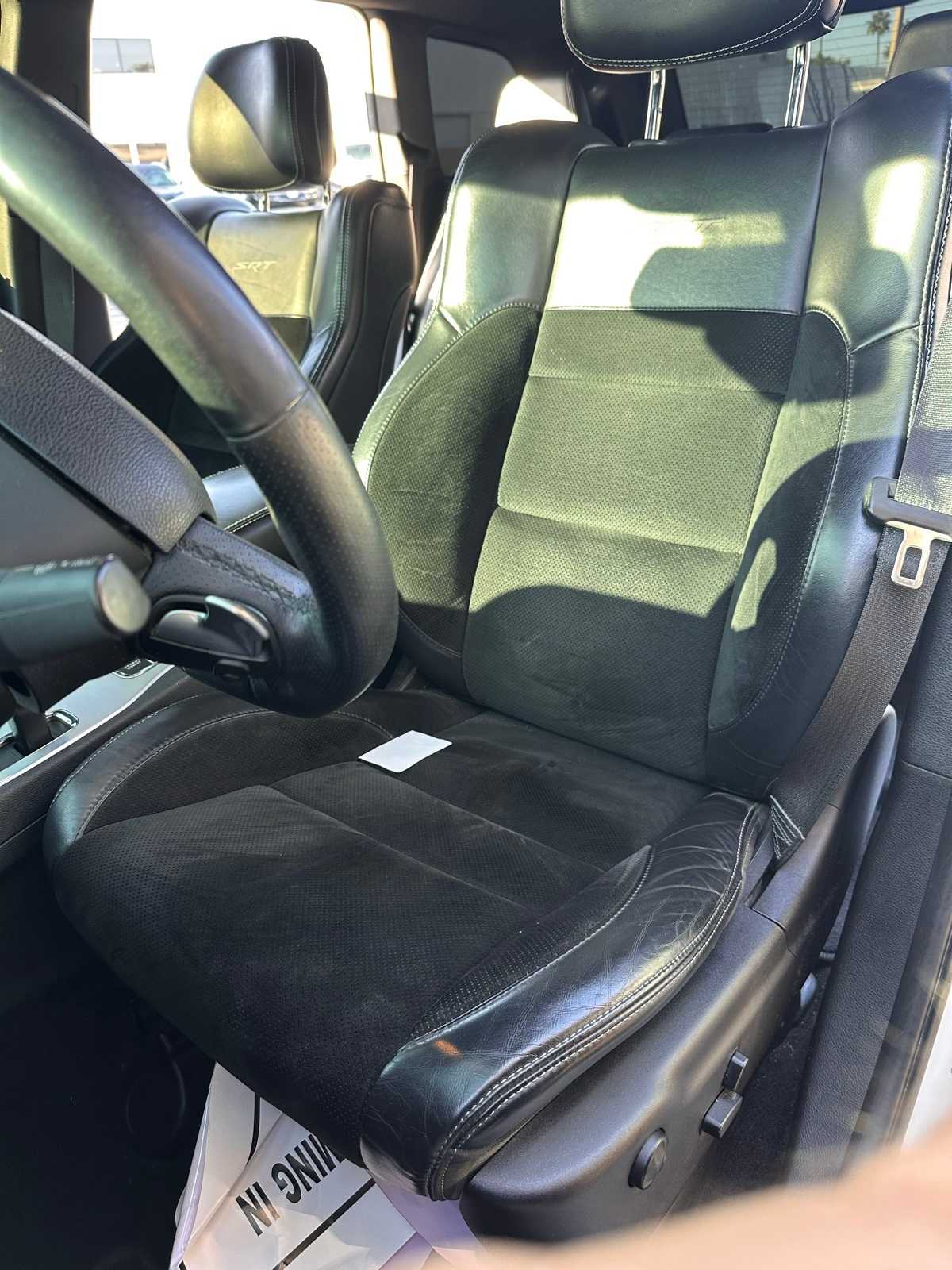 Thumbnail: 2015 Jeep Grand Cherokee - 15