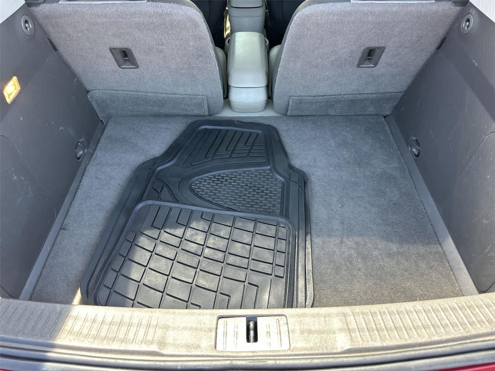 Thumbnail: 2013 Chevrolet Volt - 20