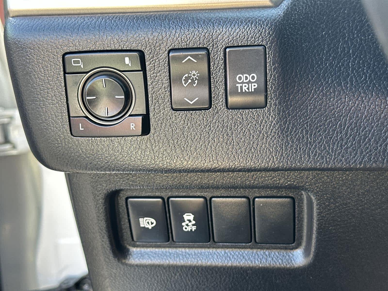 Thumbnail: 2019 Lexus GX - 30