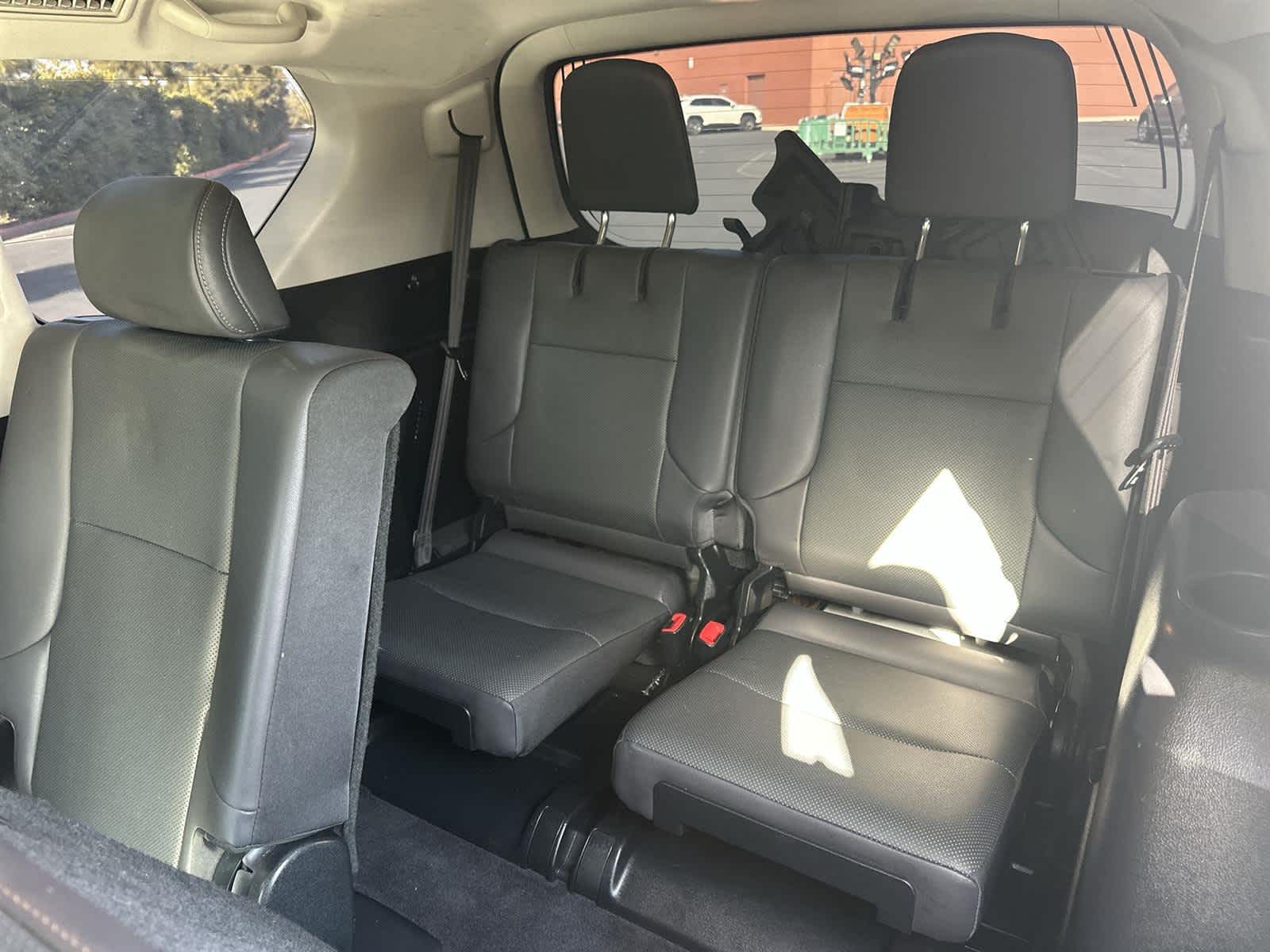 Thumbnail: 2019 Lexus GX - 32