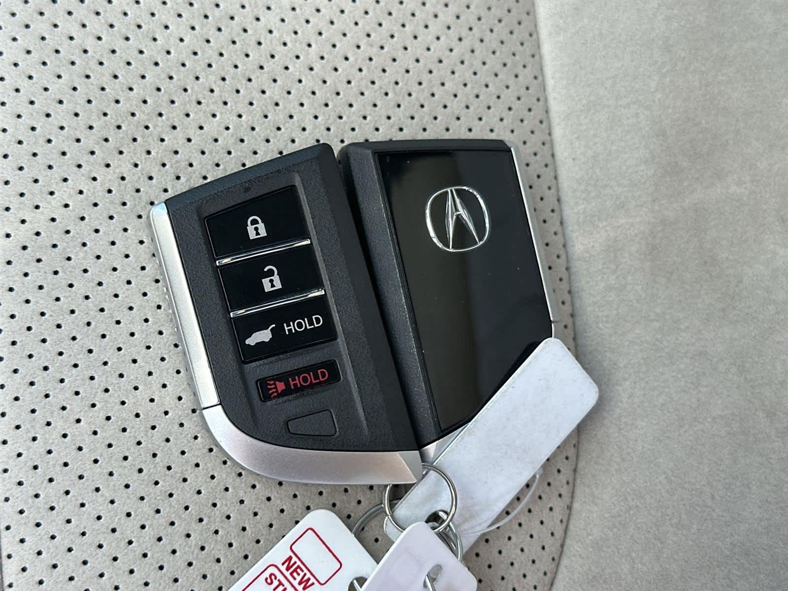 Thumbnail: 2025 Acura ADX - 18