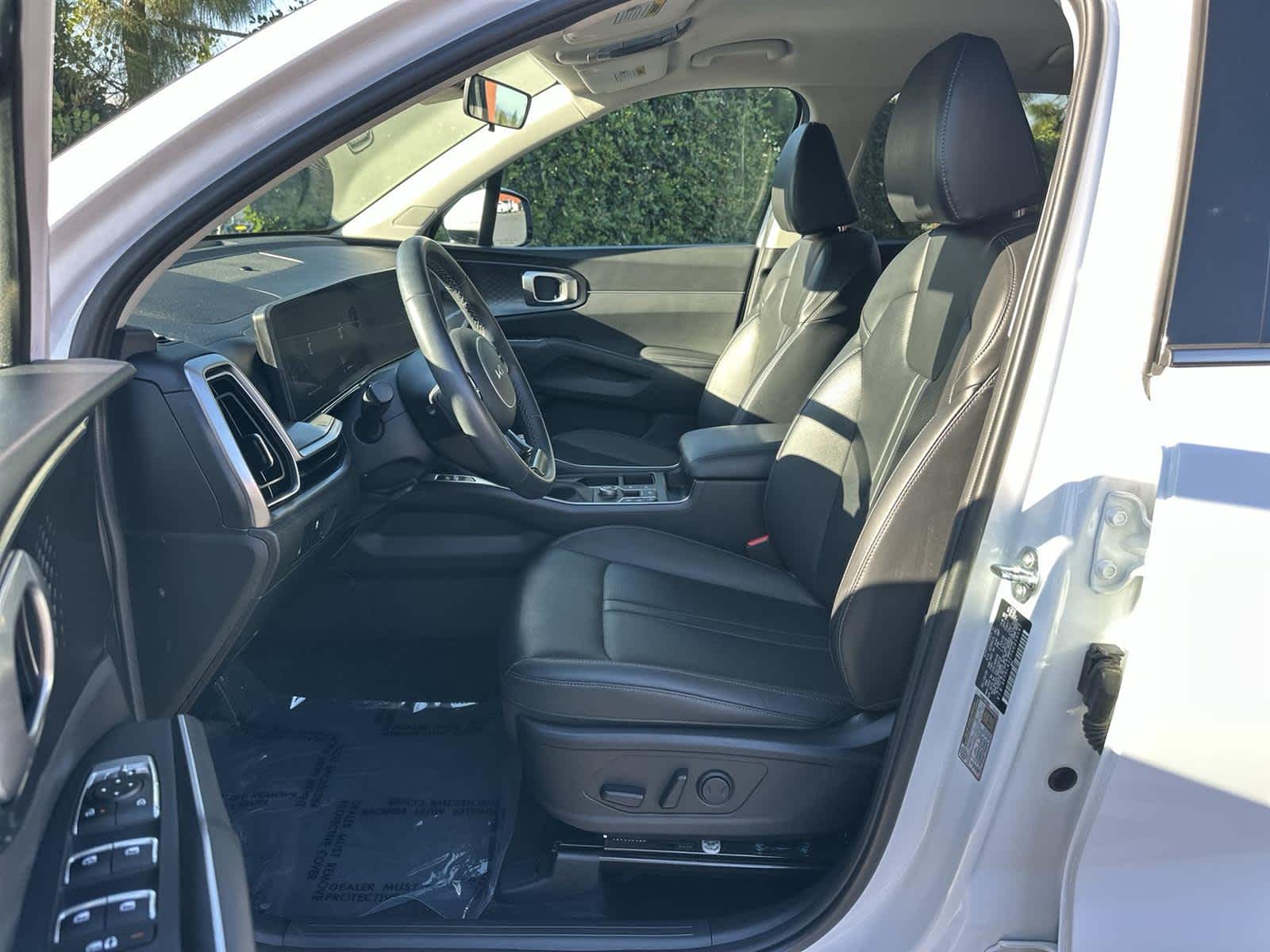 Thumbnail: 2025 Kia Sorento - 11