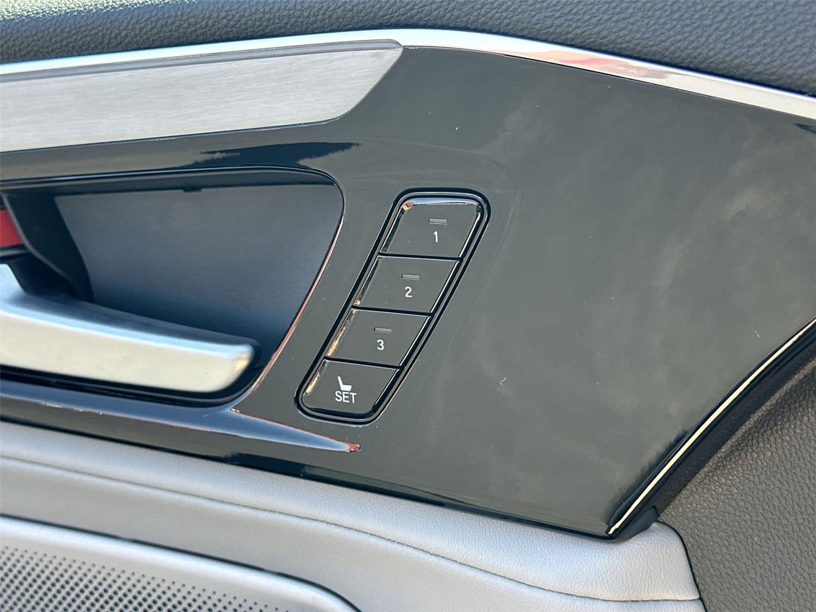 Thumbnail: 2026 Acura MDX - 38