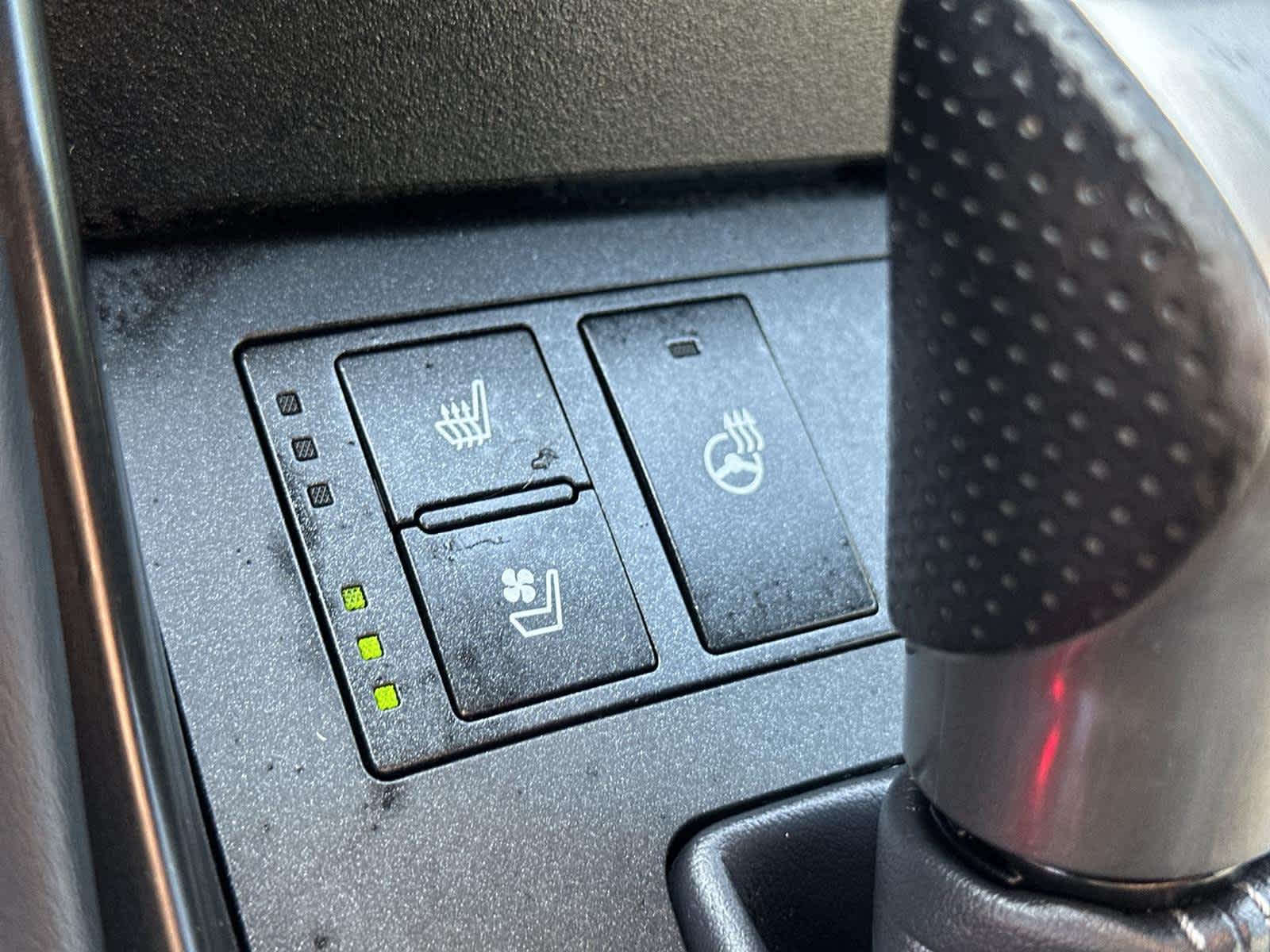 Thumbnail: 2021 Lexus IS - 26