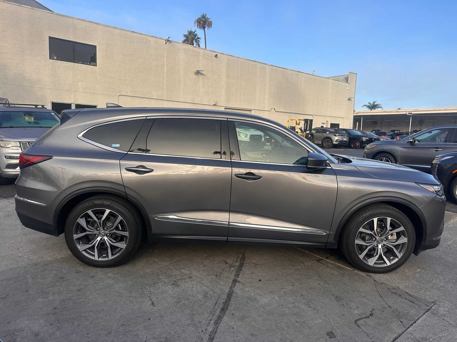 Thumbnail: 2024 Acura MDX - 6