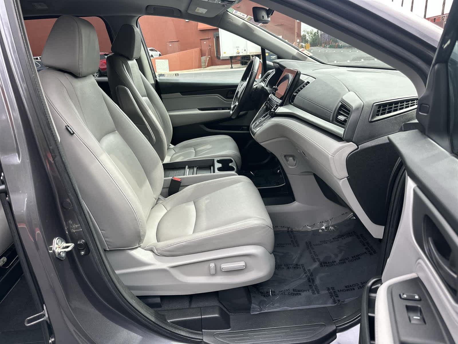 Thumbnail: 2020 Honda Odyssey - 14