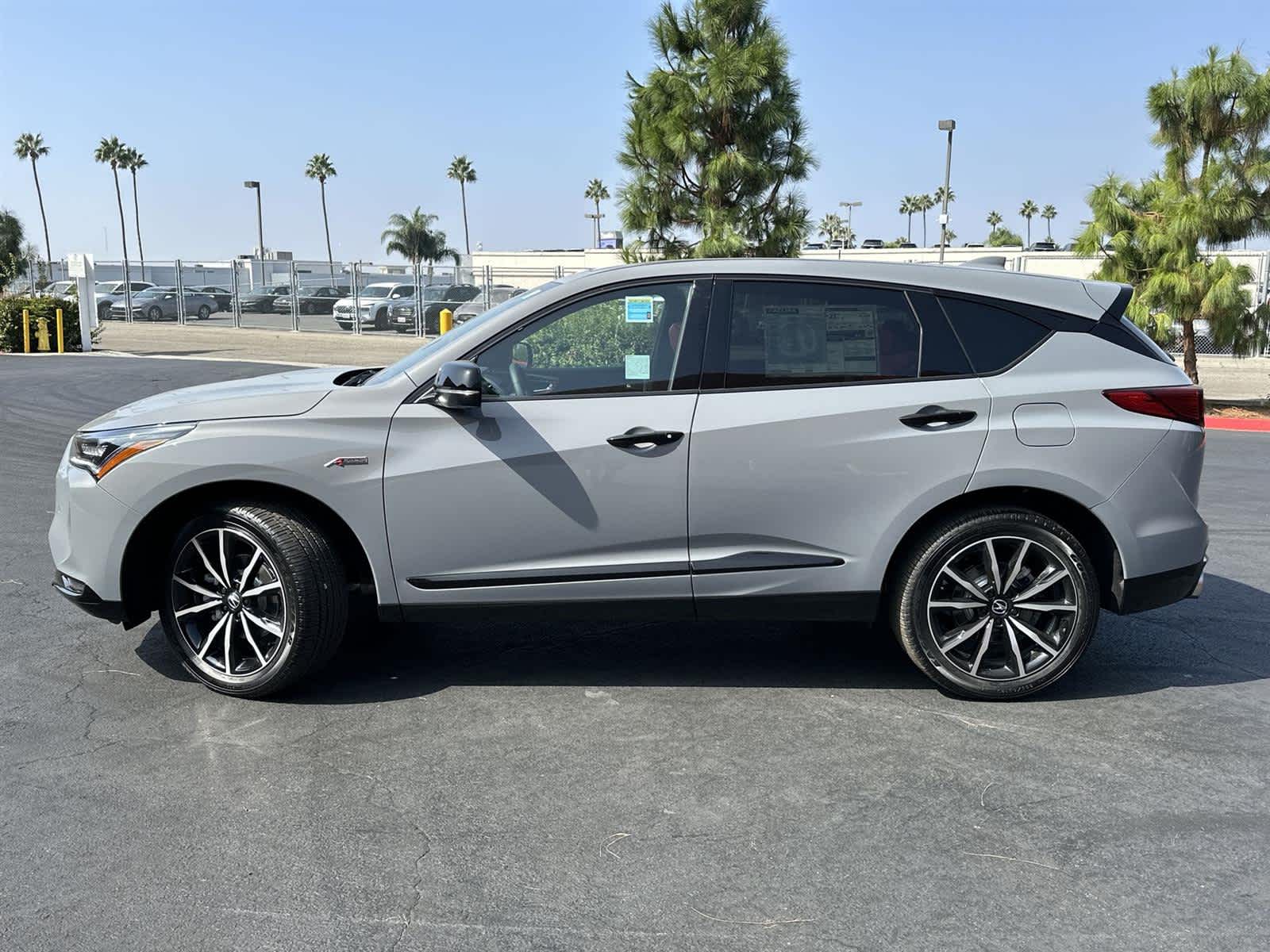 Thumbnail: 2025 Acura RDX - 3