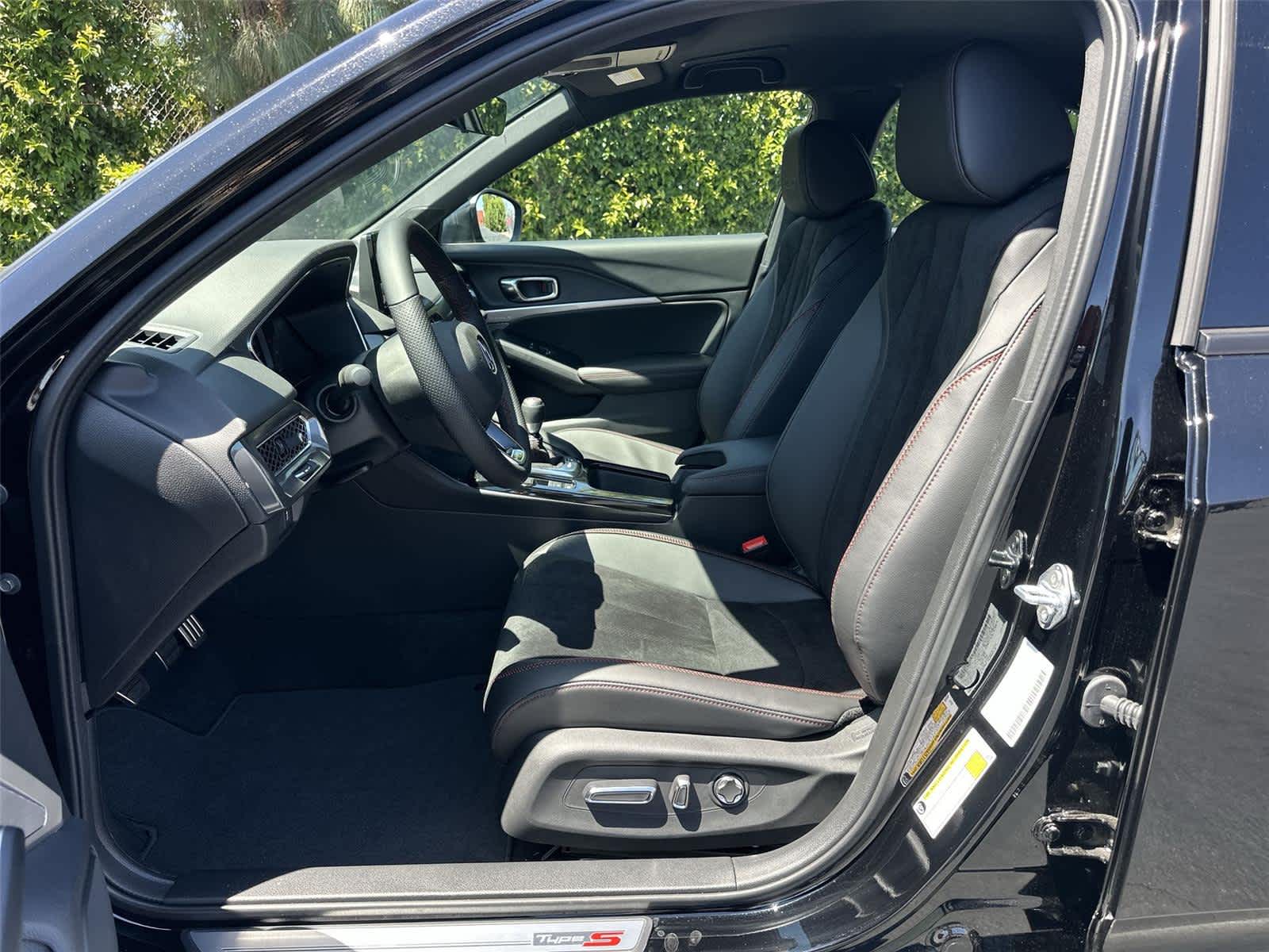 Thumbnail: 2026 Acura Integra - 11