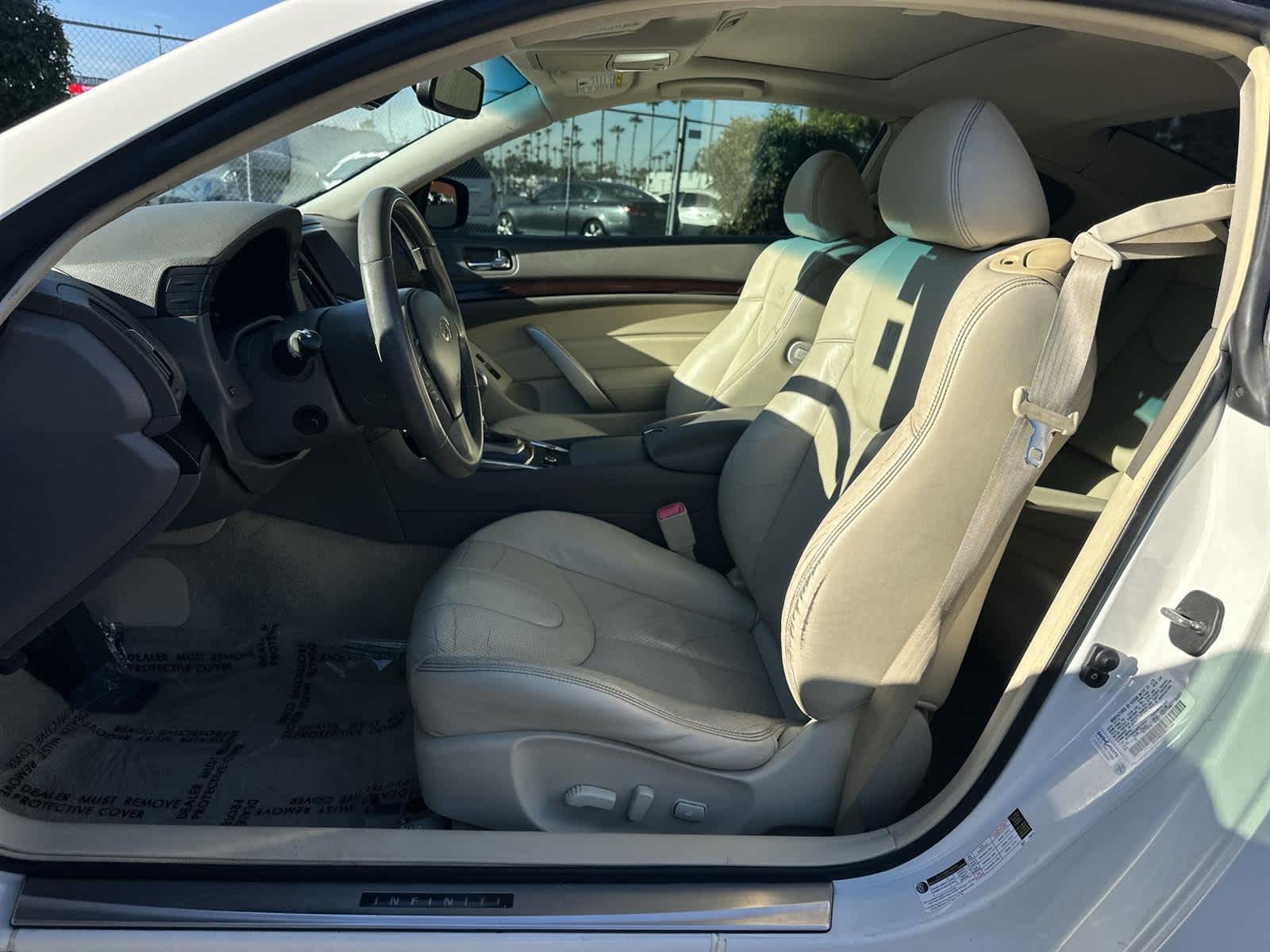 Thumbnail: 2011 INFINITI G37 - 11