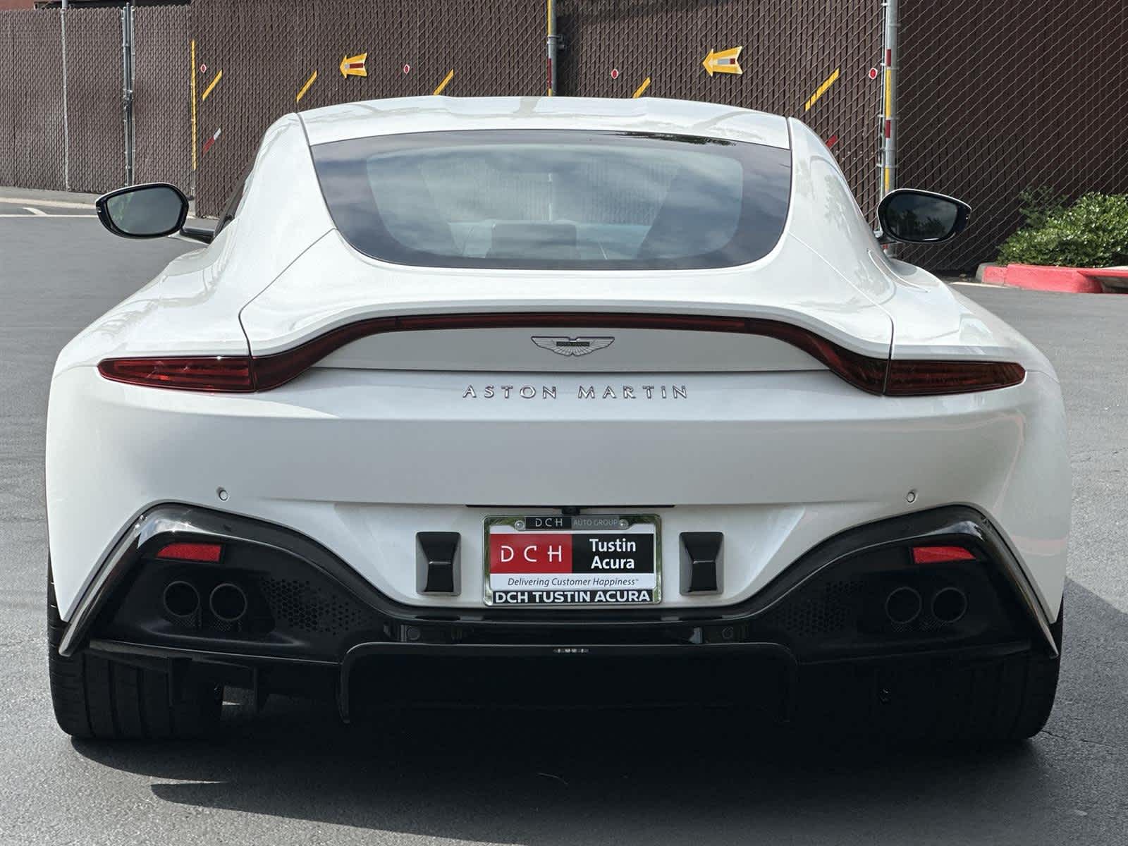Thumbnail: 2022 Aston Martin Vantage - 5