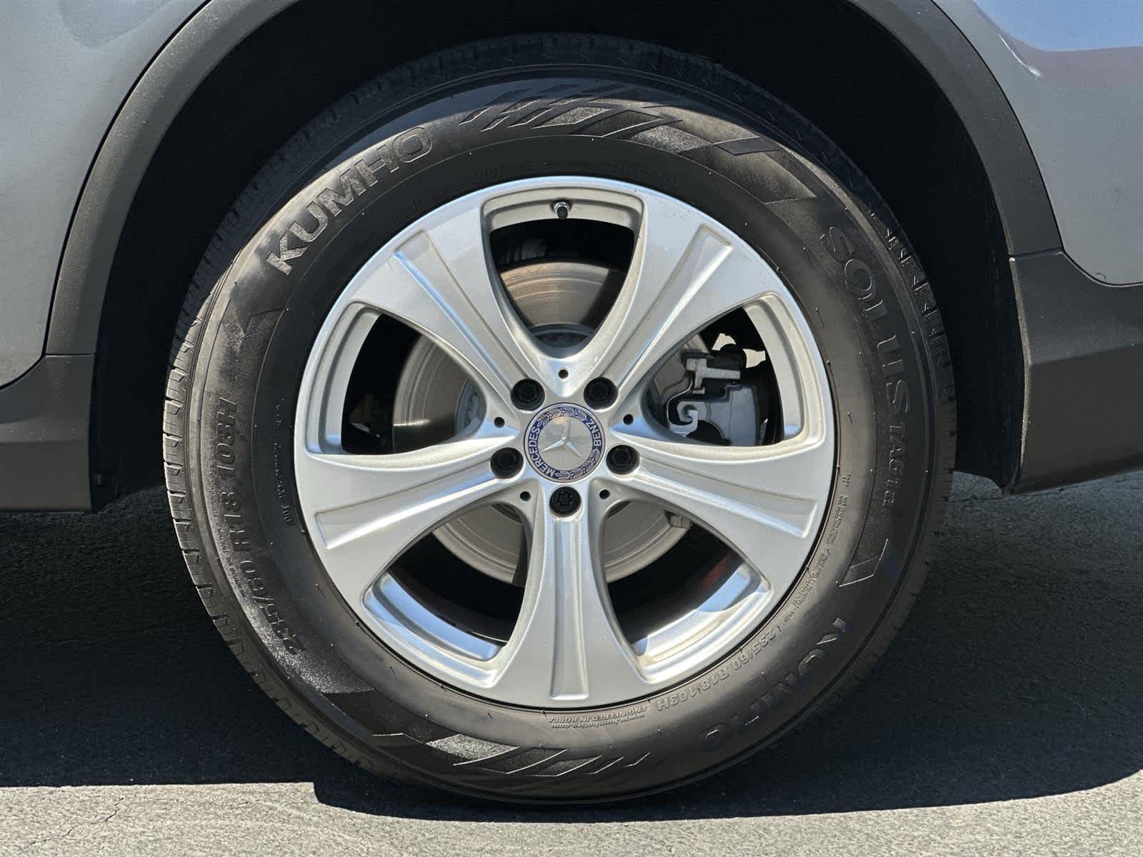 Thumbnail: 2016 Mercedes-Benz GLC - 8
