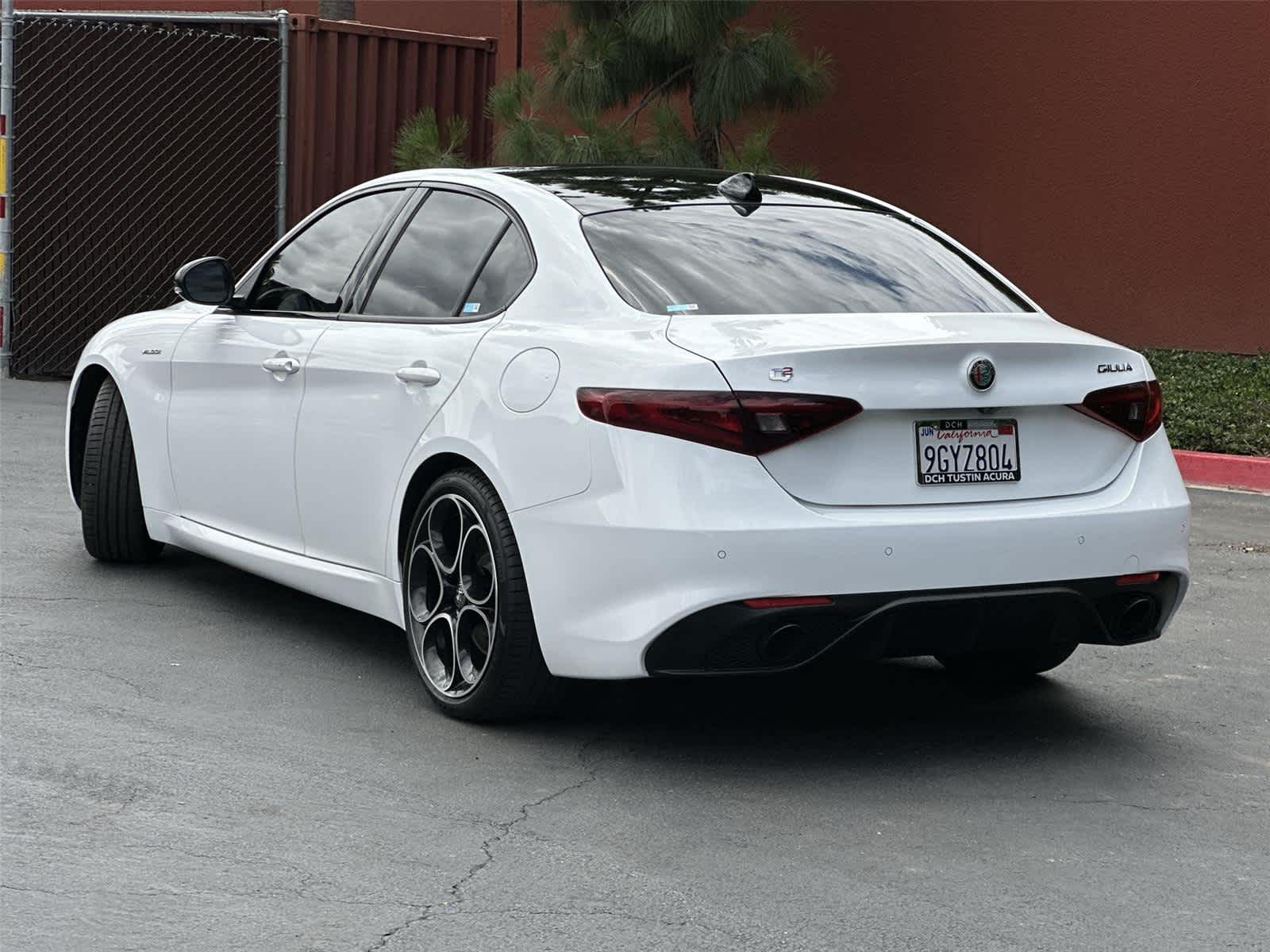 Thumbnail: 2023 Alfa Romeo Giulia - 4