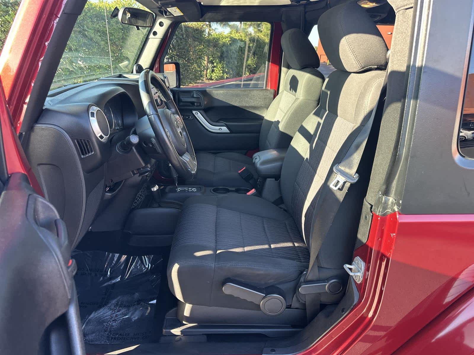 Thumbnail: 2012 Jeep Wrangler - 11