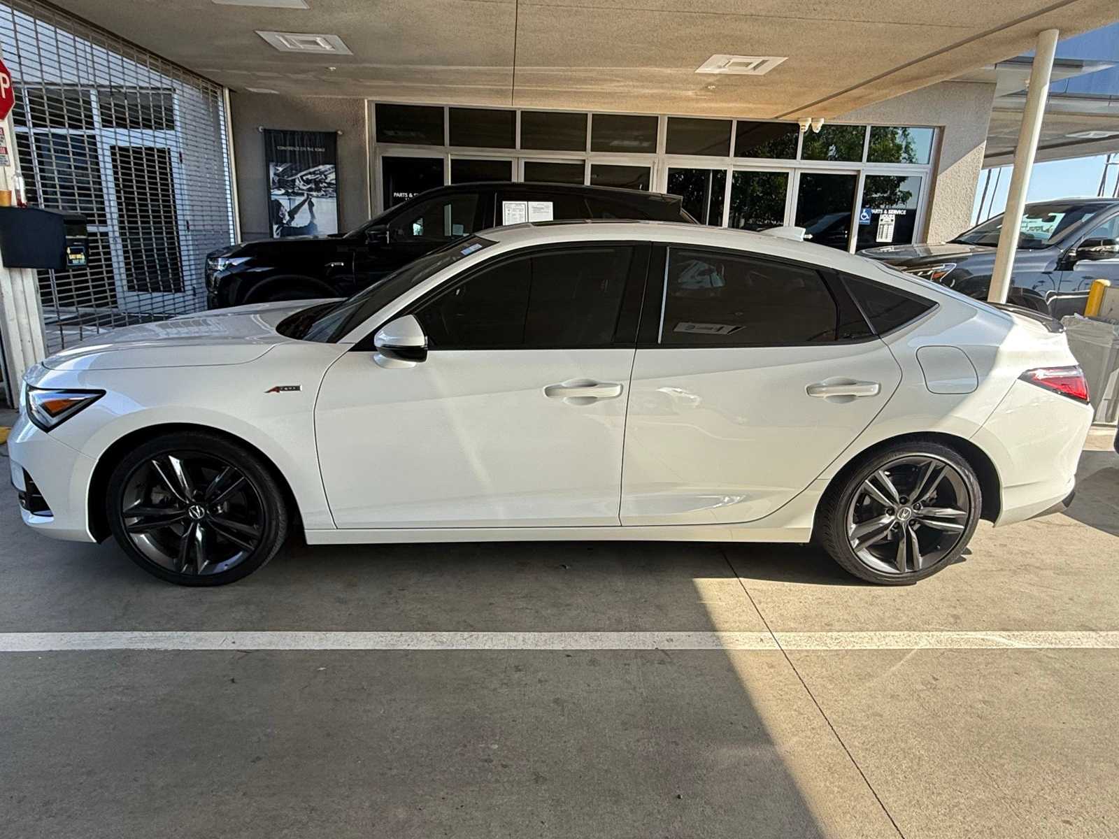 Thumbnail: 2023 Acura Integra - 2