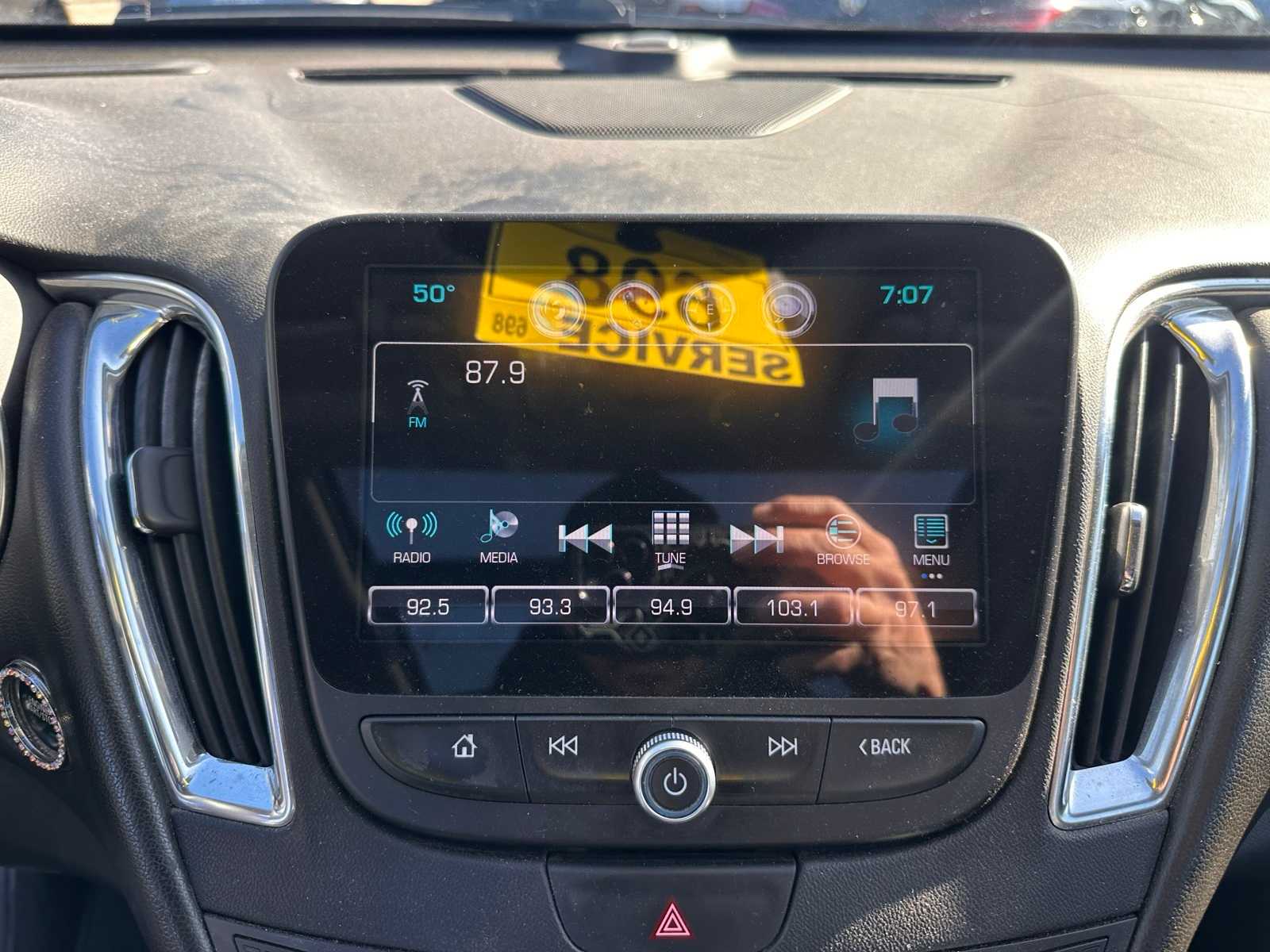 Thumbnail: 2018 Chevrolet Malibu - 15