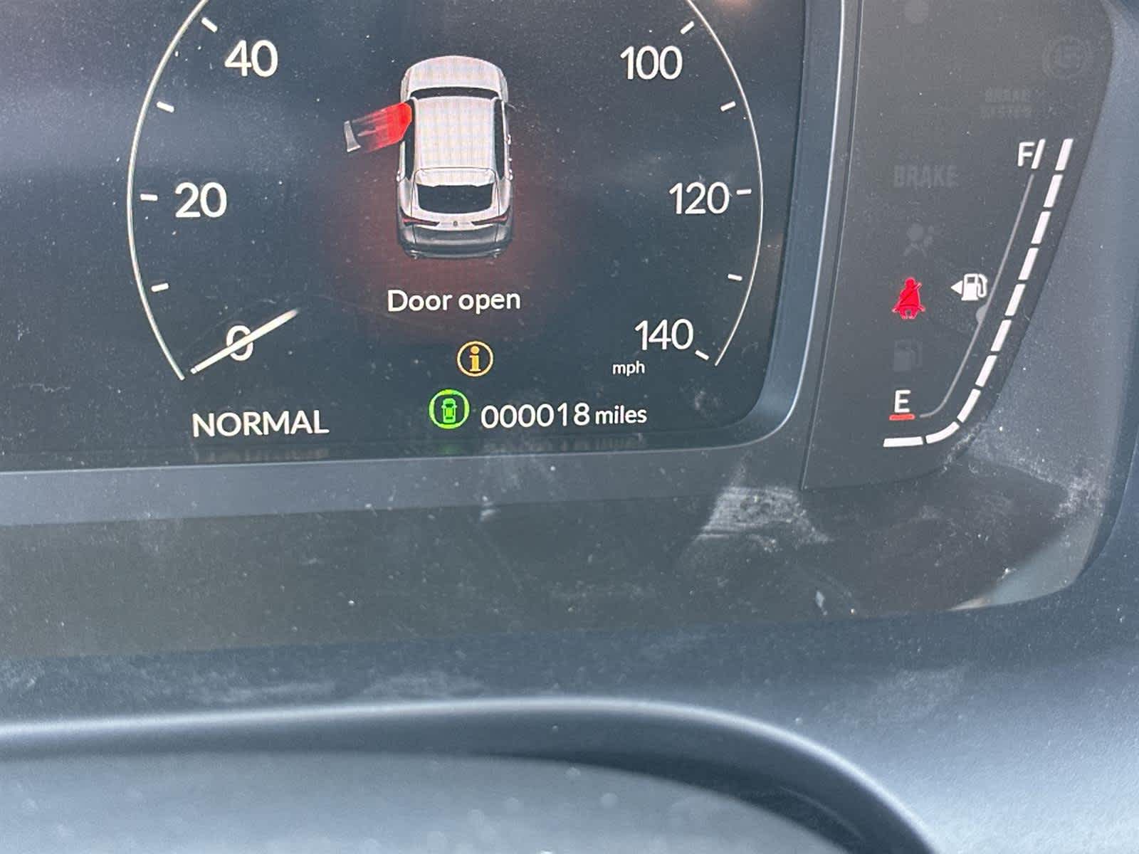 Thumbnail: 2025 Acura ADX - 18