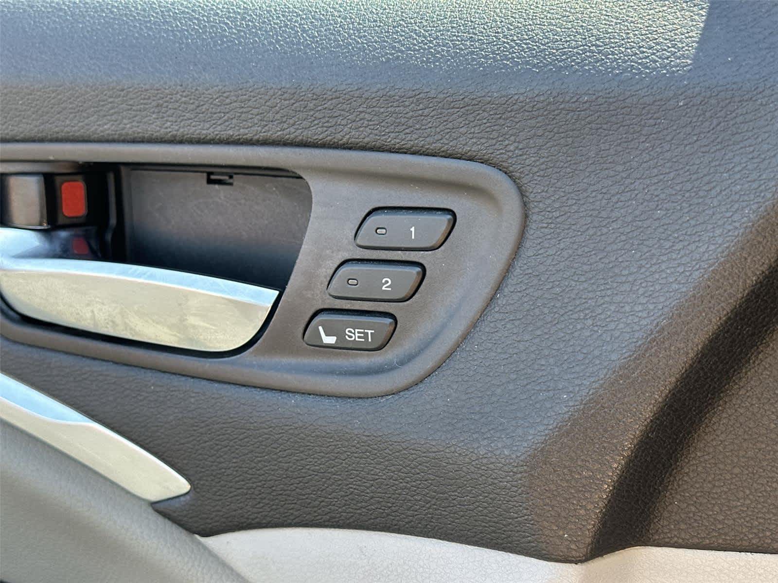 Thumbnail: 2017 Acura MDX - 30