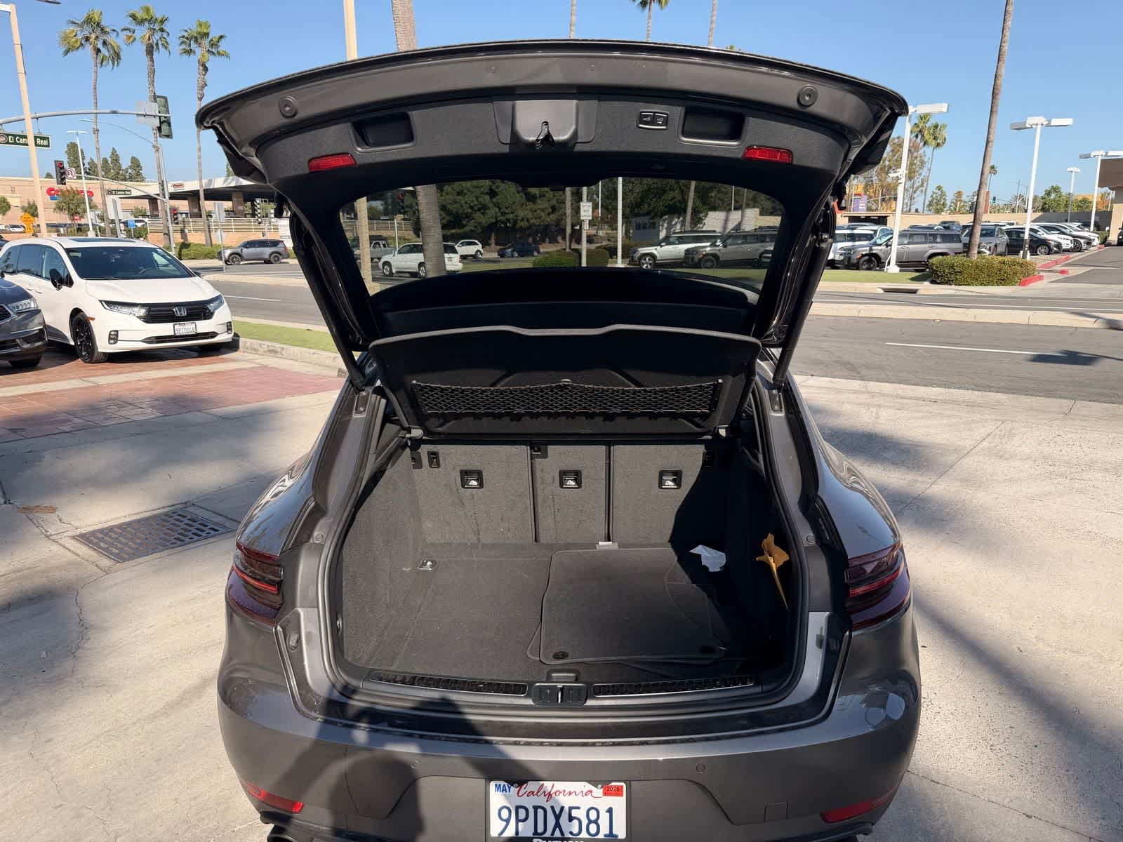 Thumbnail: 2018 Porsche Macan - 20