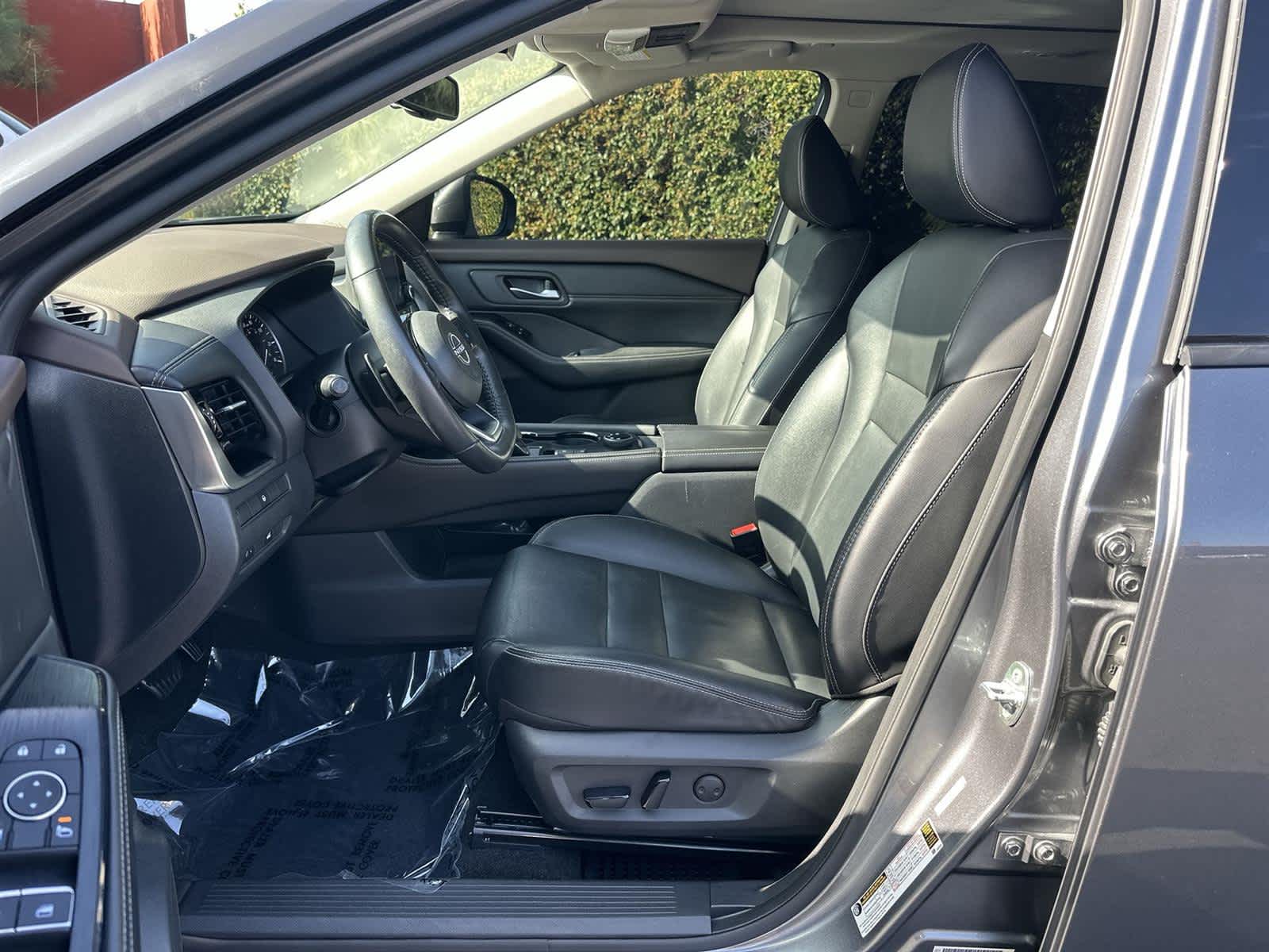 Thumbnail: 2022 Nissan Rogue - 11