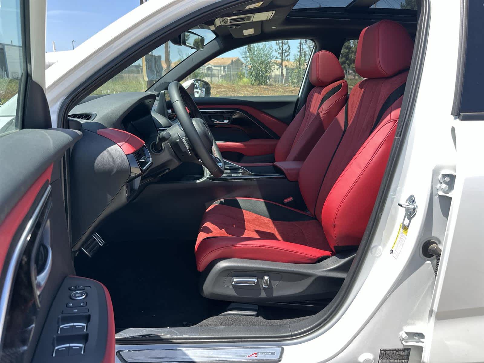 Thumbnail: 2025 Acura ADX - 11