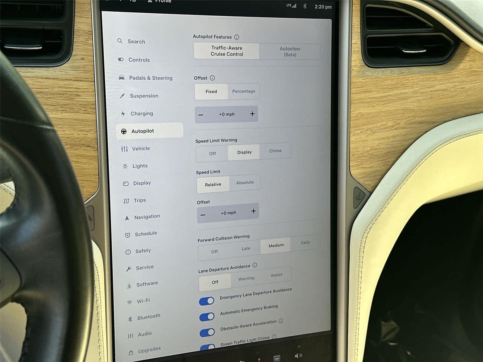 Thumbnail: 2018 Tesla Model X - 29