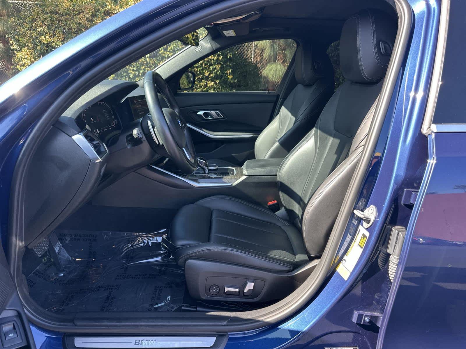 Thumbnail: 2022 BMW 3 Series - 10