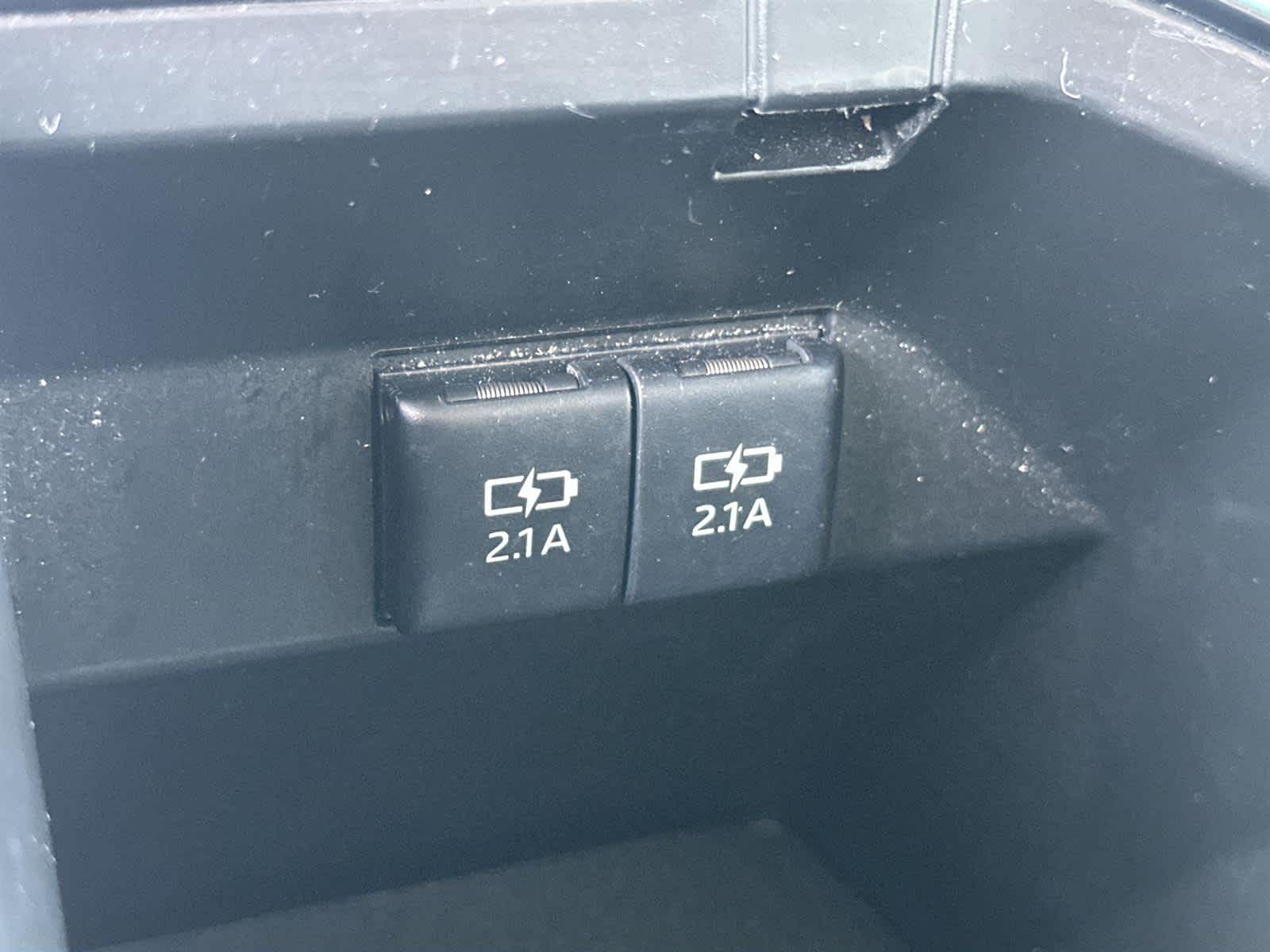 2018 Toyota Camry XSE 29